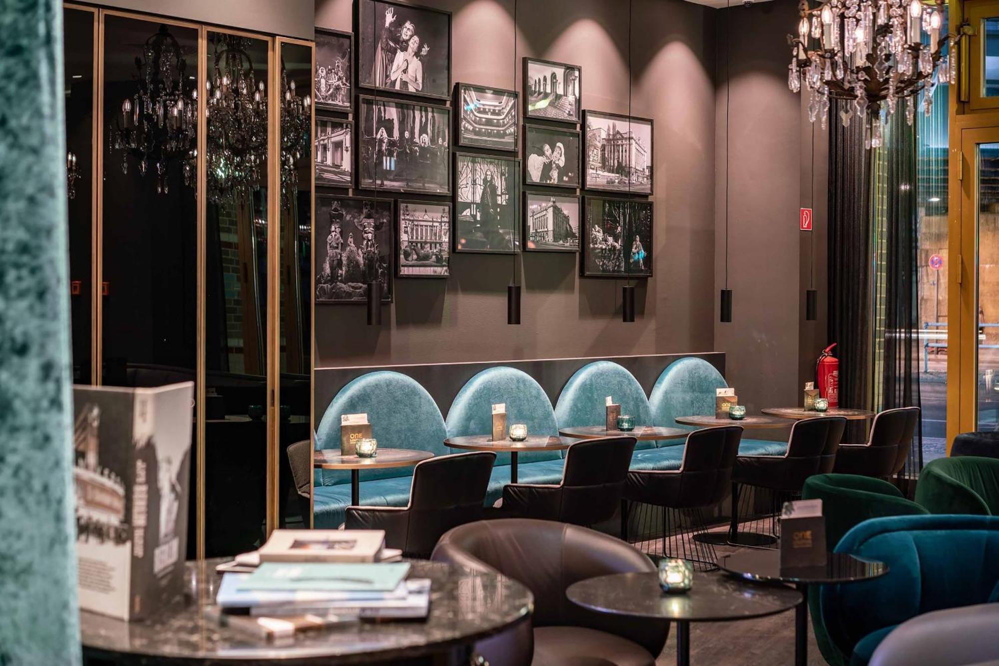 Motel One Berlin Ku'Damm Exterior photo