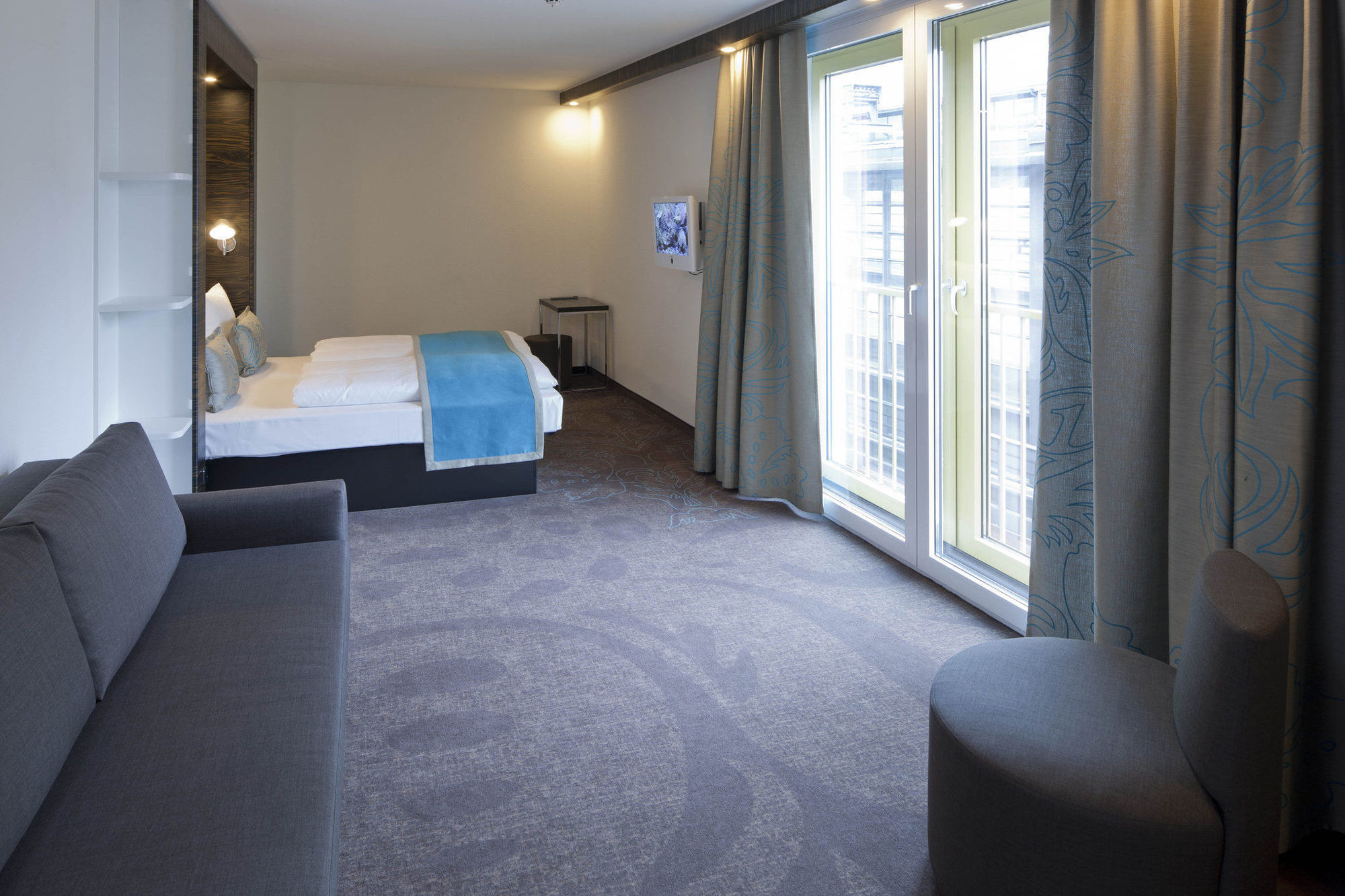Motel One Berlin Ku'Damm Exterior photo