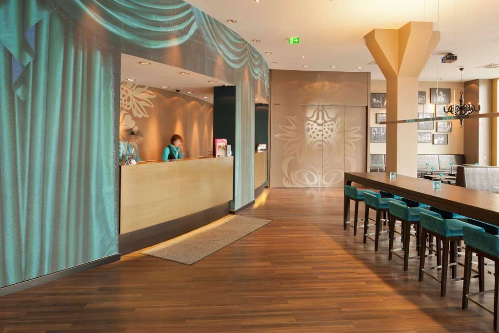 Motel One Berlin Ku'Damm Restaurant photo